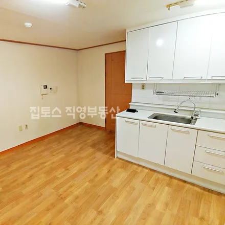 Image 5 - 서울특별시 은평구 신사동 29-180 - Apartment for rent