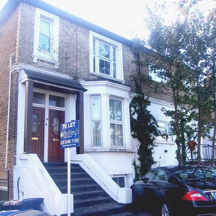 Image 1 - 19 Glenhill Close, London, N3 2JS, United Kingdom - Apartment for rent