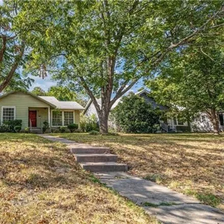 Image 3 - 1833 North 34th Street, Waco, TX 76707, USA - House for sale