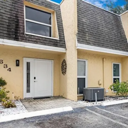 Buy this 2 bed townhouse on 634 SW 1st St in Boynton Beach, Florida