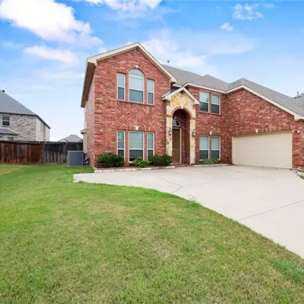Buy this 5 bed house on 7215 Roble in Grand Prairie, TX 75054