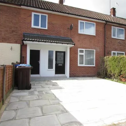 Buy this 3 bed townhouse on Robertscroft Close in Wythenshawe, M22 9GL