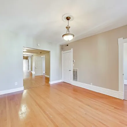 Rent this 3 bed apartment on 2114 West Belmont Avenue in Chicago, IL 60618