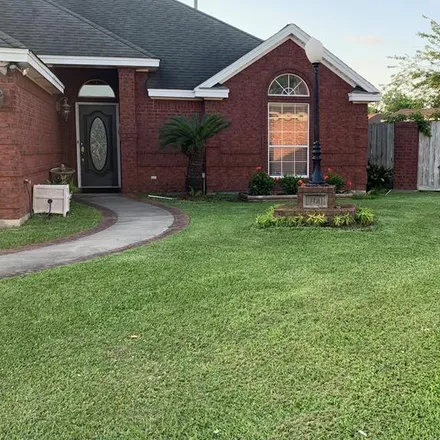Image 1 - 760 Morningview Lane, Port Neches, TX 77651, USA - House for rent