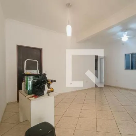 Rent this 3 bed apartment on Rua Joaquim Murtinho 141 in Bairro da Luz, São Paulo - SP