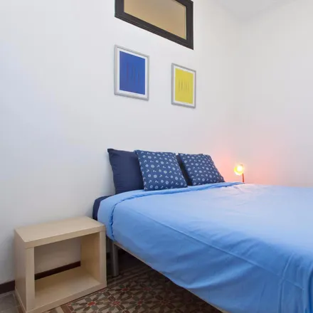 Rent this 2 bed apartment on Carrer de la Concòrdia in 48, 08001 Barcelona