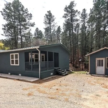 Buy this studio apartment on 111 Poma Trail Road in Ruidoso, NM 88345