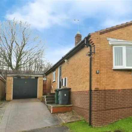 Buy this 2 bed house on Kilnhurst St Thomas' CofE Primary Academy in Meadow View Road, Swinton
