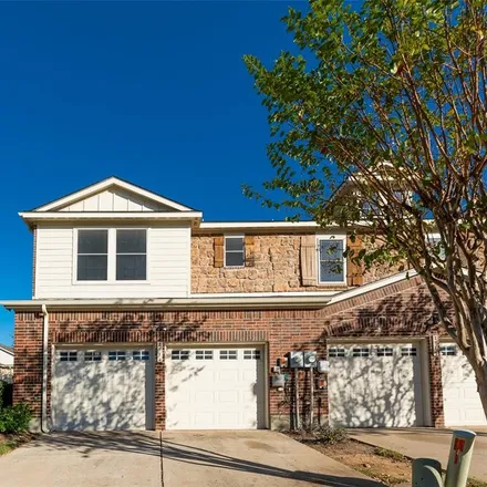 Image 4 - 2714 Olympic Park Drive, Grand Prairie, TX 75050, USA - Townhouse for rent