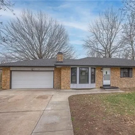 Buy this 3 bed house on 1927 Meadow Drive in Harrisonville, MO 64701