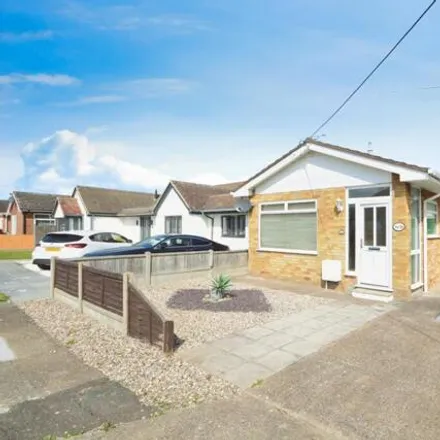 Image 1 - Metz Avenue, Canvey Island, SS8 9AT, United Kingdom - House for sale