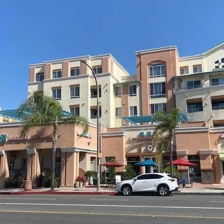 Rent this 2 bed condo on Toros Japanese Fusion Seafood in West Main Street, Alhambra