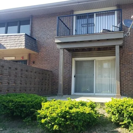 Buy this 1 bed condo on 4505 Beau Monde Drive in Lisle, IL 60532