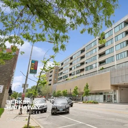 Buy this 1 bed condo on 900 Chicago Ave Unit 514 in Evanston, Illinois