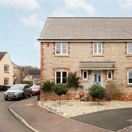 Buy this 4 bed house on 69 Kings Croft in Bristol, BS41 9BT