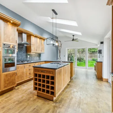 Rent this 4 bed duplex on Pavilion in Staveley Road, London