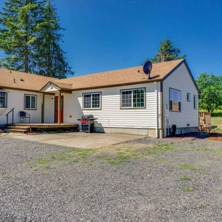 Buy this 3 bed house on 15840 SE Walnut Hill Rd in Amity, Oregon