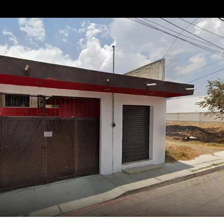 Buy this studio house on Calle Profesor Isaac Cervantes P. in 90810 Apetatitlán, TLA