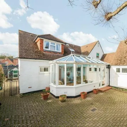 Image 7 - Iveldale Drive, Shefford, SG17 5AD, United Kingdom - House for sale