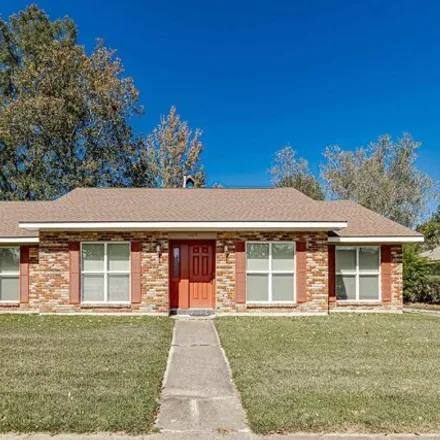 Buy this 4 bed house on 16079 Shenandoah Avenue in Woodlawn, East Baton Rouge Parish