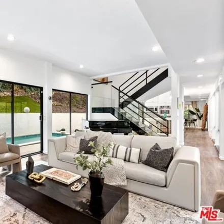 Image 9 - 2350 Benedict Canyon Drive, Beverly Hills, CA 90210, USA - House for sale