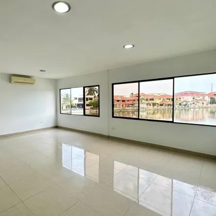Rent this 3 bed apartment on Bocca in Avenida Samborondón, 092301