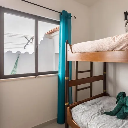Rent this 3 bed house on 8650-427 Distrito de Évora