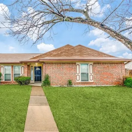 Rent this 4 bed house on 851 Harvest Glen Drive in Plano, TX 75023