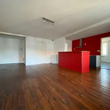 Rent this 3 bed apartment on 150 Rue Faventines in 26000 Valence, France