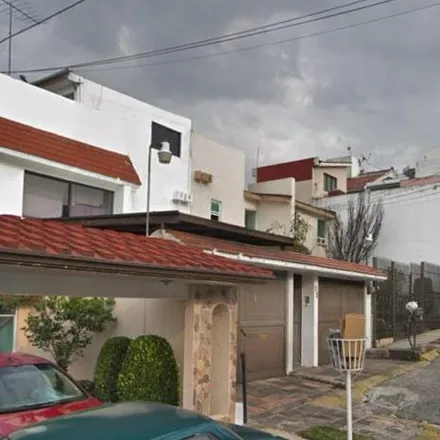 Buy this 4 bed house on Privada Cerrada Acuario in Colonia Lomas Verdes 3ra Sección, 53129 Naucalpan de Juárez