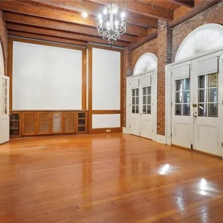 Image 3 - 519 Madison Avenue, New Orleans, LA 70116, USA - Condo for sale