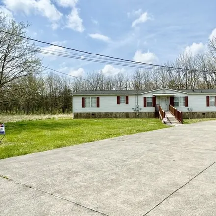 Buy this studio apartment on 275 Highway 11 E in Bulls Gap, Tennessee