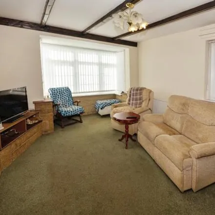 Image 2 - 1 St James' Drive, Brinsley, NG16 5DB, United Kingdom - House for sale
