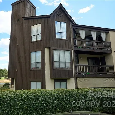 Buy this 2 bed condo on 8175 Cedar Glen Drive in Woodberry Forest, Charlotte