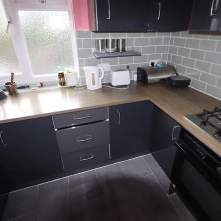 Rent this 4 bed apartment on Bridgwater Drive in Southend-on-Sea, SS0 0DR