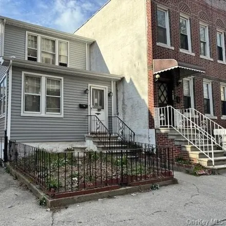 Image 1 - 3037 Roberts Avenue, New York, NY 10461, USA - House for sale