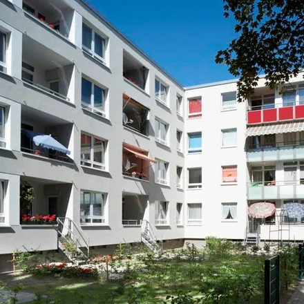 Rent this 3 bed apartment on Otto-Hahn-Straße 1 in 40880 Ratingen, Germany