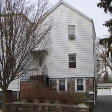 Rent this 3 bed house on Mount Zion African Methodist Episcopal Church in Church Street, Short Hills