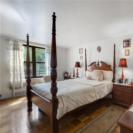 Image 4 - 1275 East 51st Street, New York, NY 11234, USA - Condo for sale