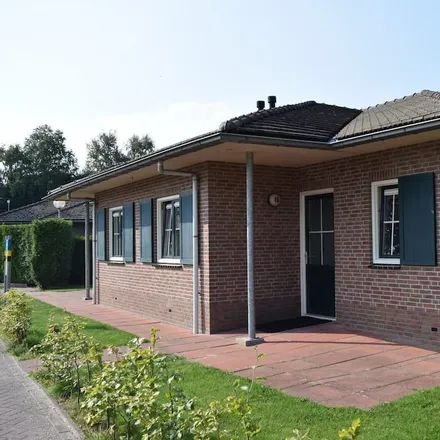 Image 4 - 3781 PG Voorthuizen, Netherlands - House for rent