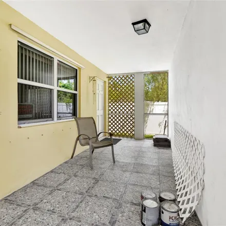 Image 3 - 2905 Pierce Street, Hollywood, FL 33020, USA - Townhouse for sale