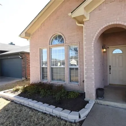 Image 2 - Waterwood Drive, Grand Prairie, TX 75052, USA - House for rent