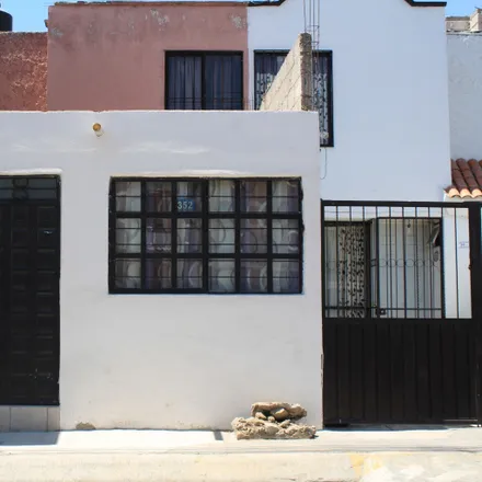 Buy this 2 bed house on Calle 6 J in 72229 Santa María Xonacatepec, PUE