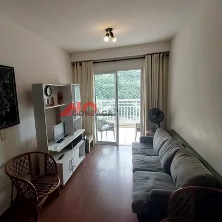 Rent this 3 bed apartment on Avenida Doutor Moura Ribeiro 85 in Marapé, Santos - SP
