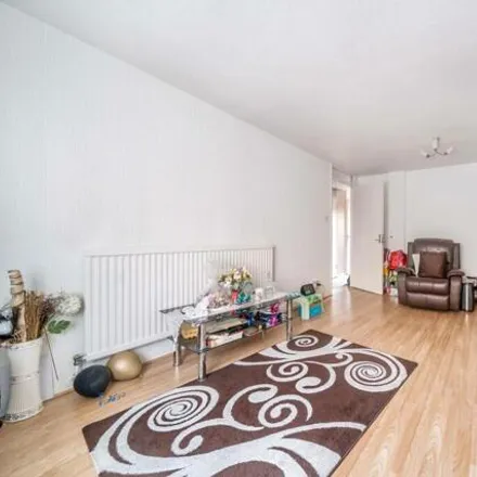 Image 4 - 4 Milner Road, Mill Meads, London, E15 3AD, United Kingdom - House for sale