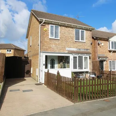 Buy this 3 bed house on Stryd Silurian in Llanharry, CF72 9GB