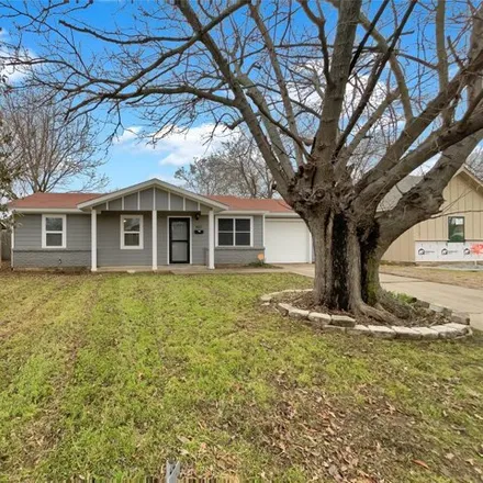 Buy this 3 bed house on Hughes Middle School in Southwest Thomas Street, Burleson