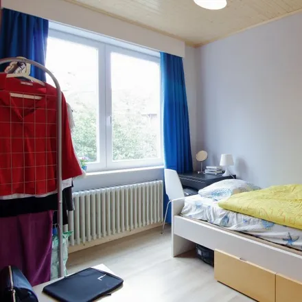 Rent this 3 bed room on Rue Guillaume Van Laethem - Willem Van Laethemstraat 39 in 1140 Evere, Belgium