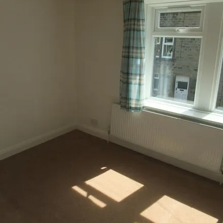 Rent this 2 bed townhouse on Coldwells Hill in Stainland, HX4 9ND