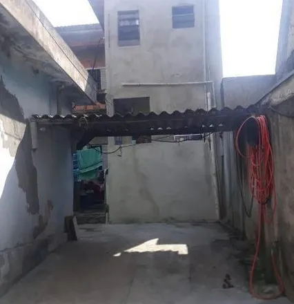 Buy this 6 bed house on Rua Panamericana in Taboão, Diadema - SP